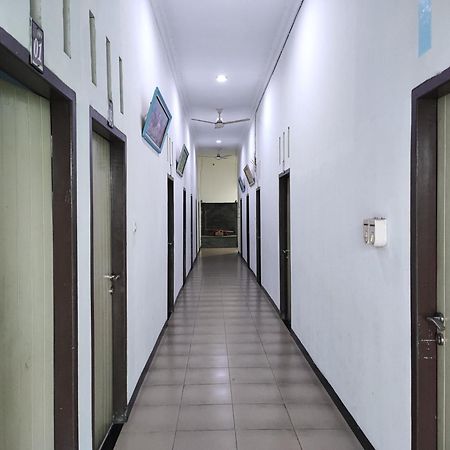 Reddoorz Syariah Near Universitas Batanghari Jambi Exterior foto